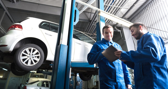 Understanding the ROI of Investing in Auto Repair Estimates Software