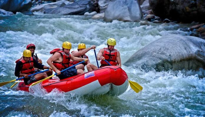 River Rafting in Manali